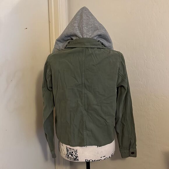 Free People Distressed Green Embroidered Detailing Boho Gray Hoodie Crop Jacket - Picture 5 of 12